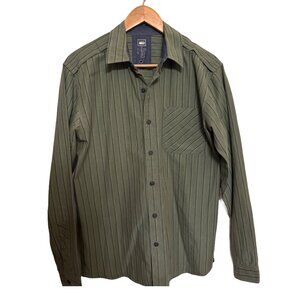REI Green Casual Long Sleeve Button Down Shirt